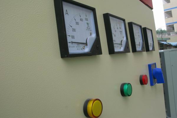 浦江配电箱-3683讲讲配电箱的操作和检修步